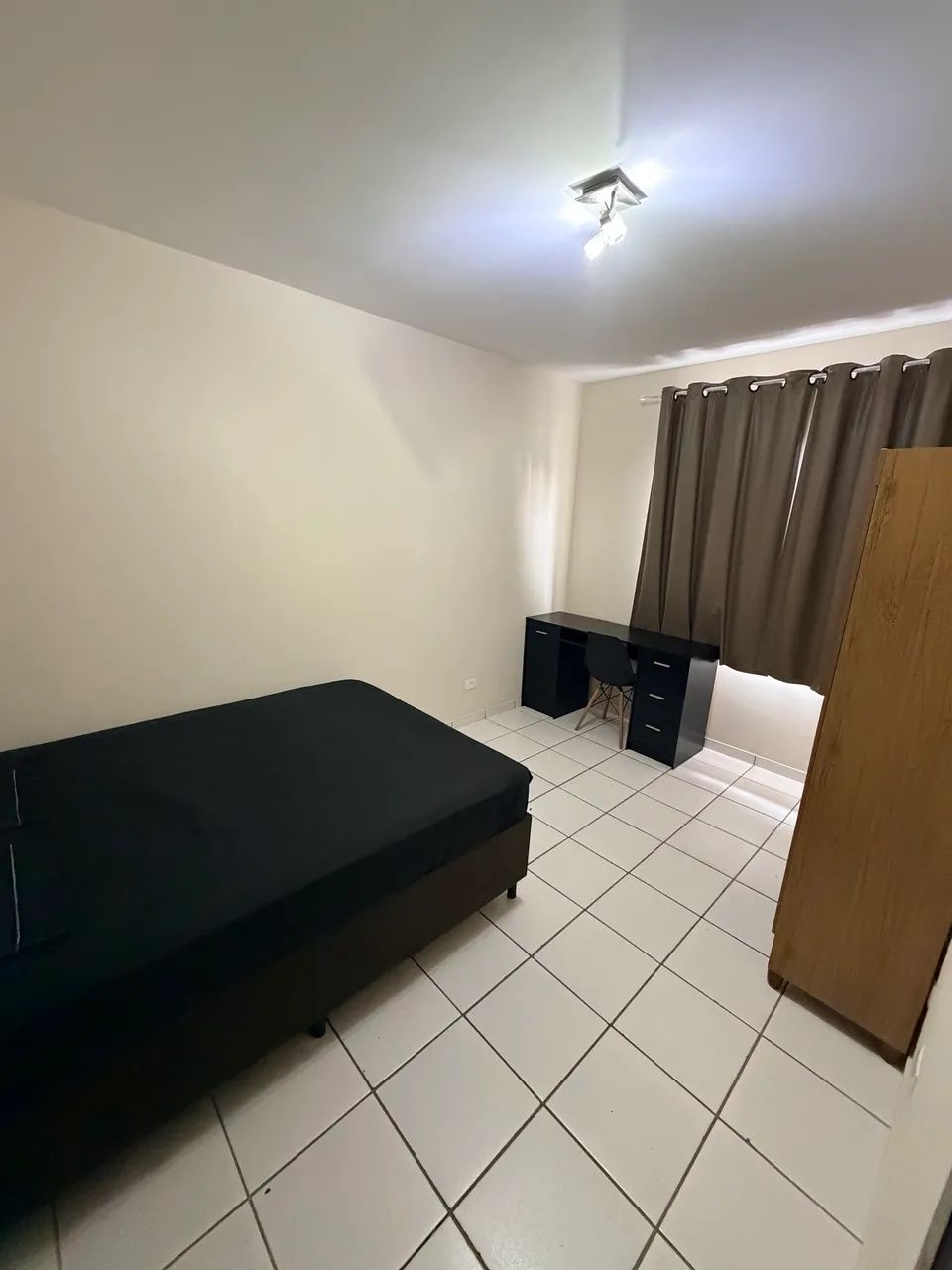 Quarto central para homens!