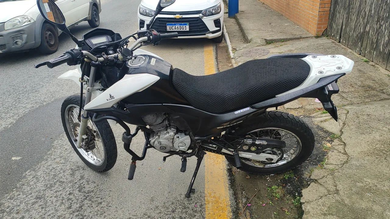 Bros 160  - Foto 2