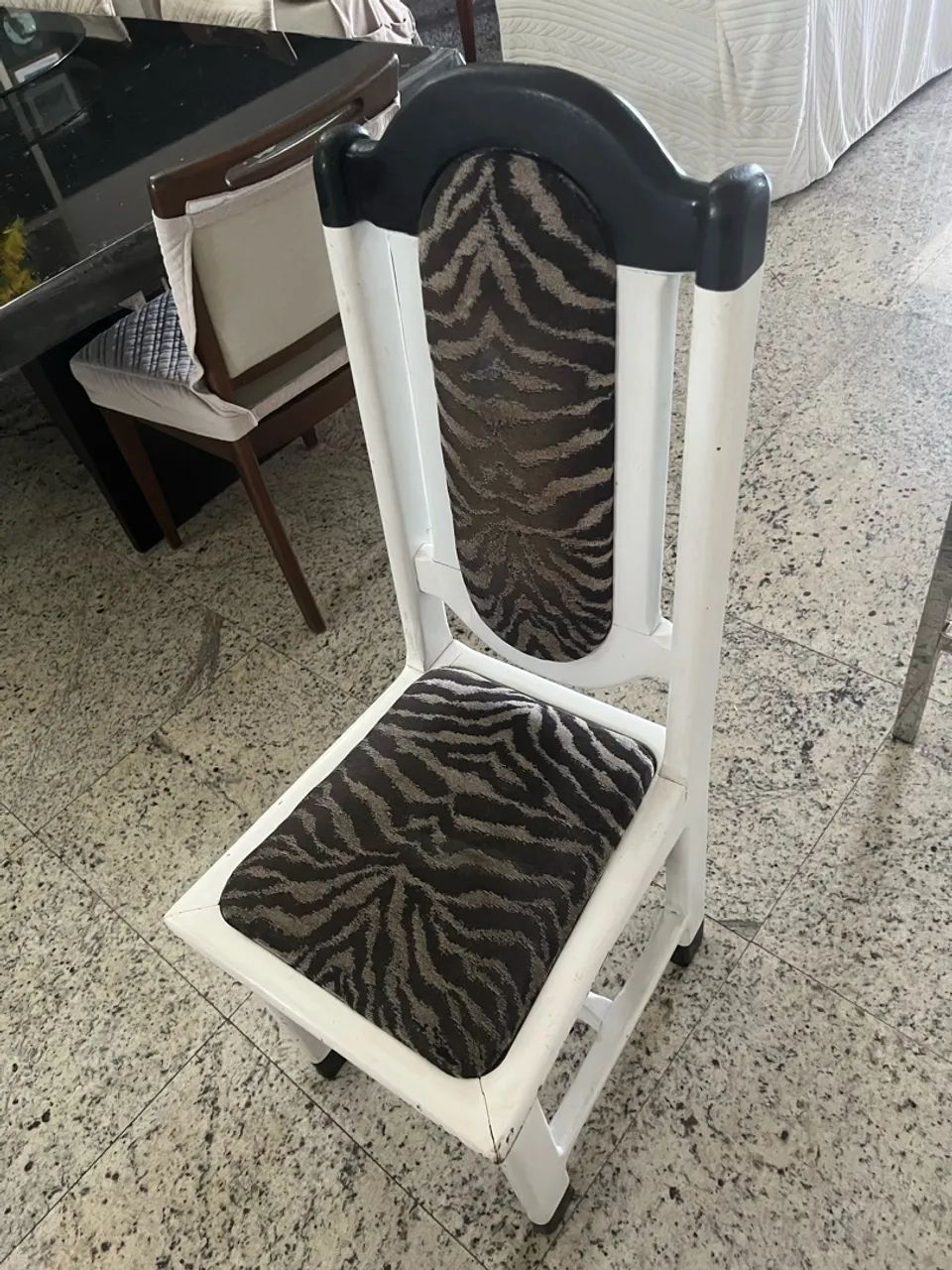 VENDEM-SE CADEIRAS EM MOGNO - Foto 4