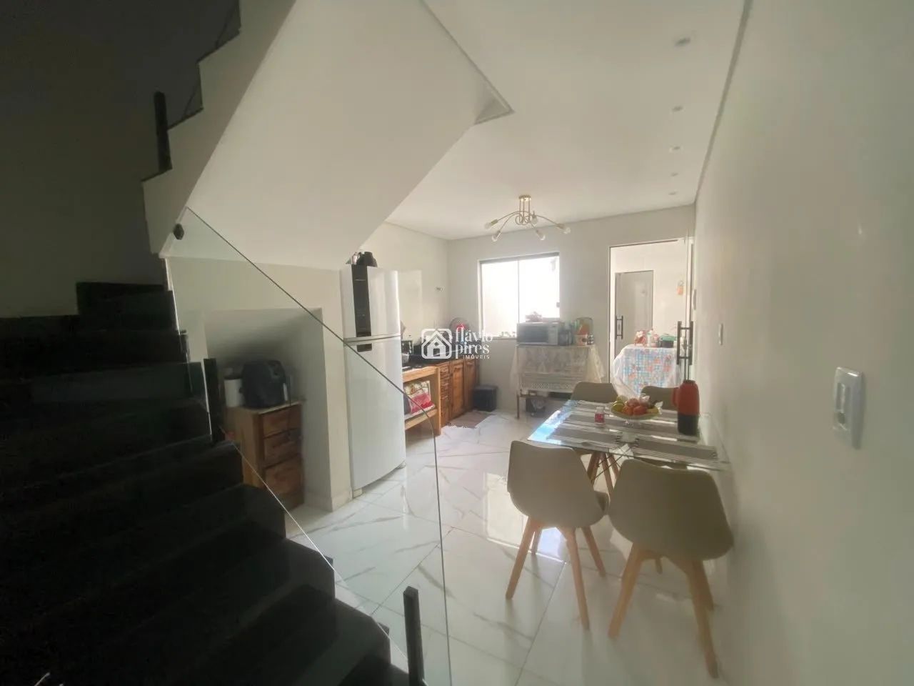 Excelente casa 2 quartos com garagem