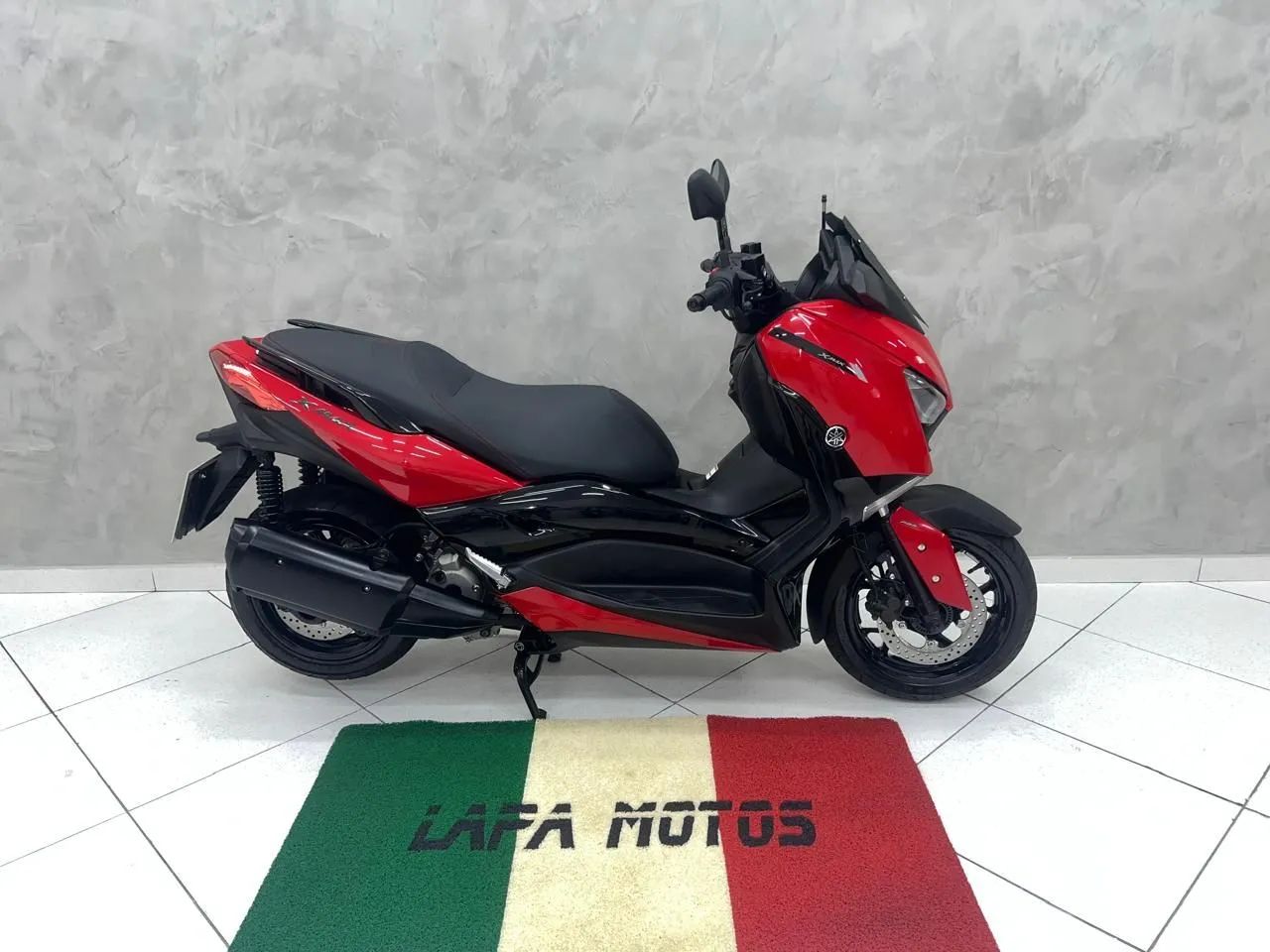 Xmax 250