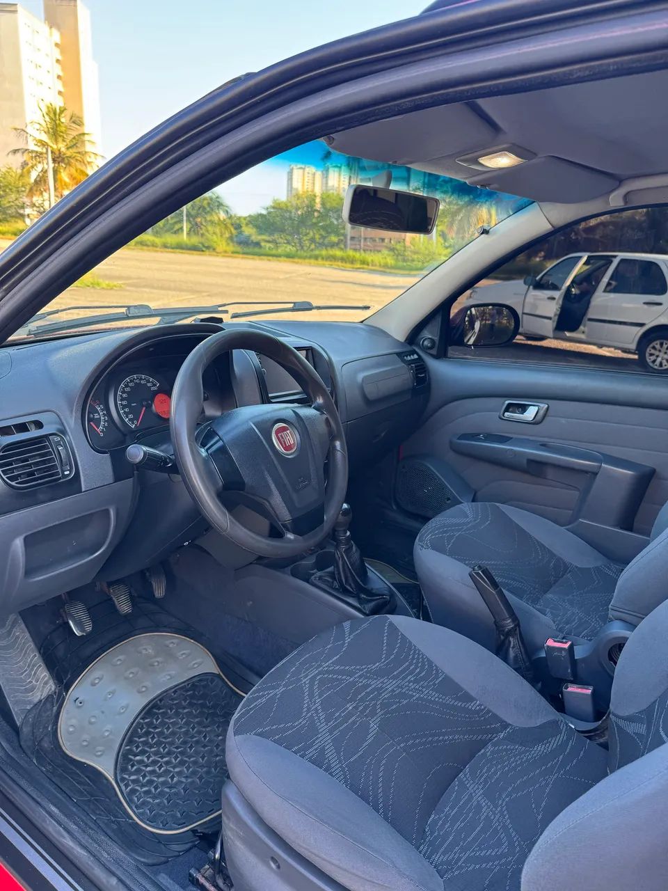 Fiat Strada Working 1.4 MPI Fire Flex 8V CD 2015 - Foto 2