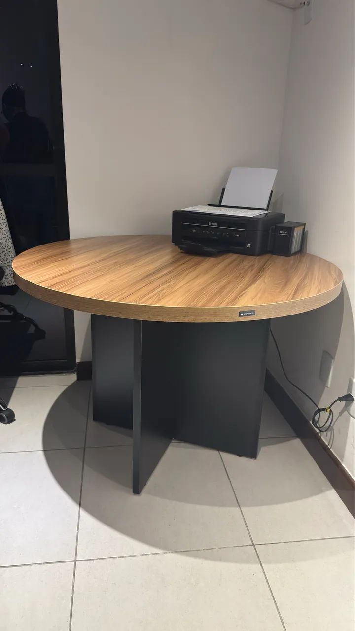 Mesa Redonda Escritório 110cm