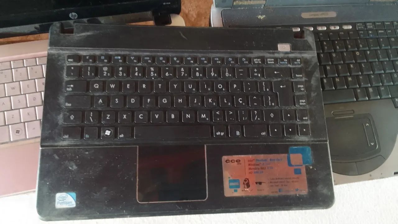 Notebook com defeito 4 unidades pra retirada pecas - Foto 4