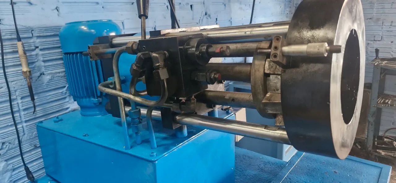 Prensa para montagem de maqueira hidráulica  - Foto 3