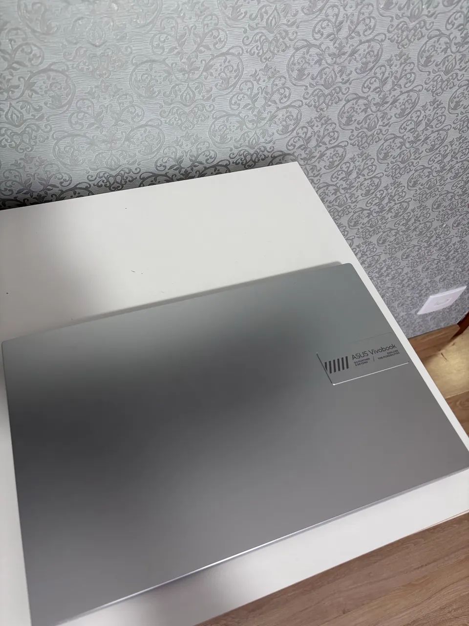 Notebook Asus Vivobook modelo E1504G  - Foto 2