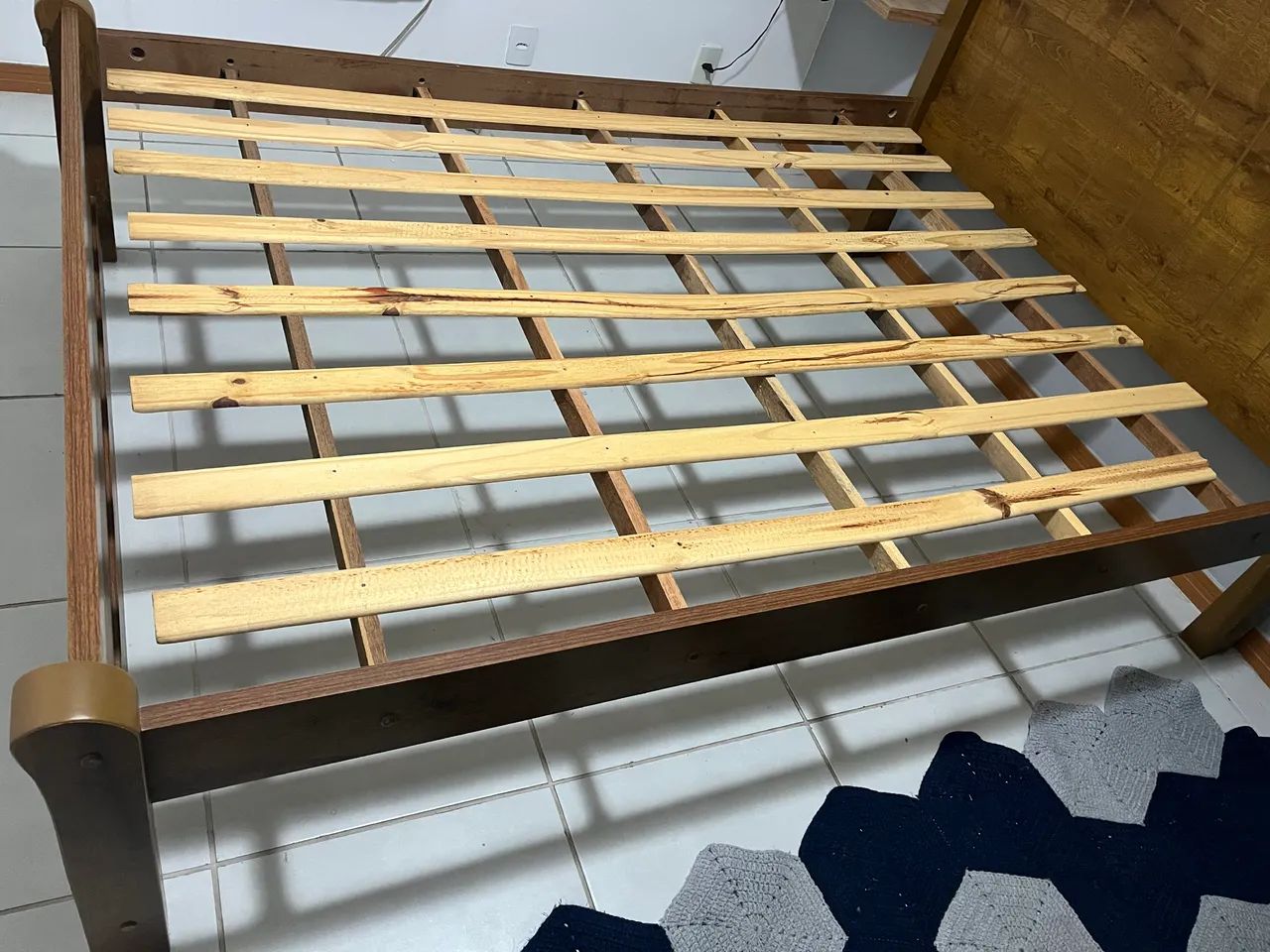 Cama de casal com colchão.  - Foto 3