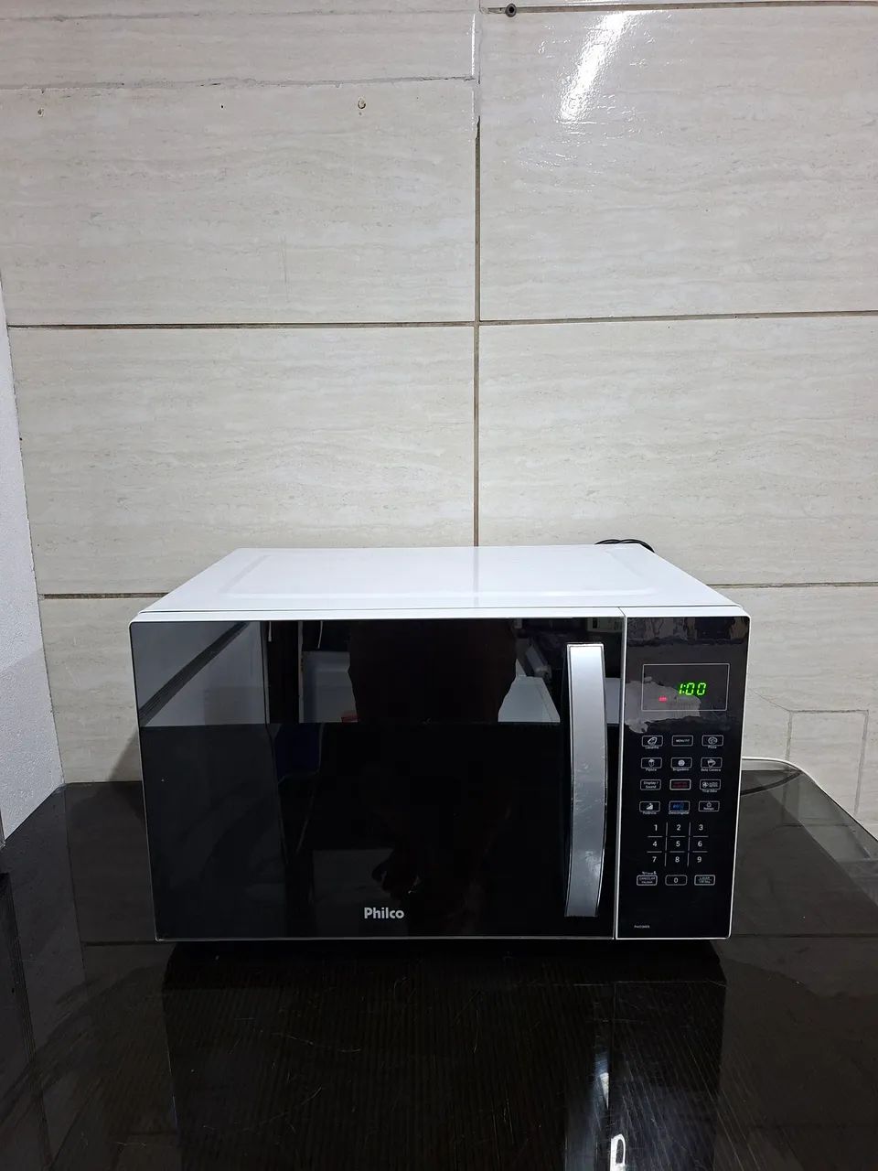 Microondas Philco 30 litros em perfeito funcionamento 