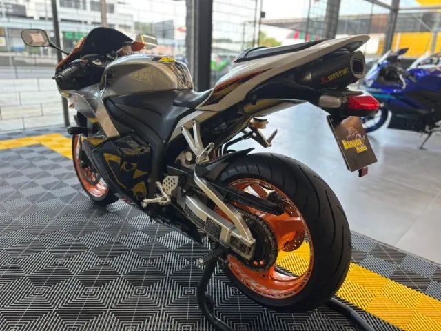 Honda CBR 600RR - 2011 - 20 Mil Km - Foto 4