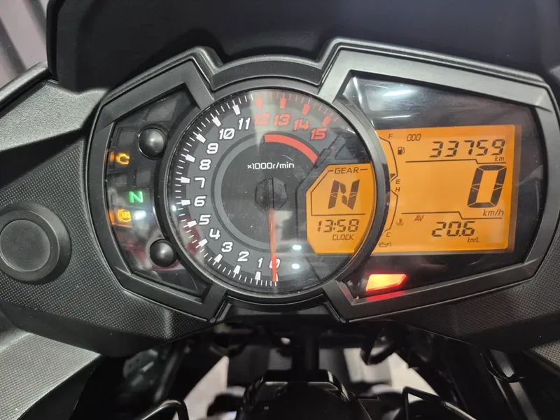 Kawasaki Versys 200 cc  - Foto 5