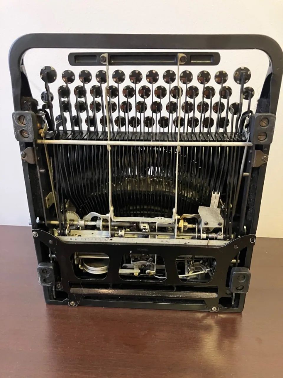 Máquina de escrever Olivetti - Itália - Foto 4