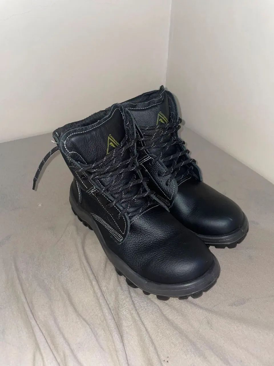 Vendo bota de marca composite - Foto 3