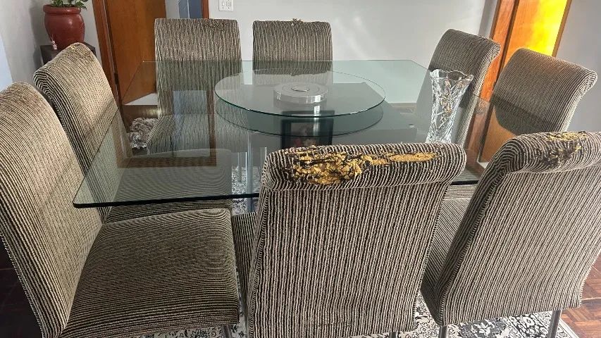 Mesa jantar quadrada de 1,5  com 8 cadeiras e bancão  - Foto 2