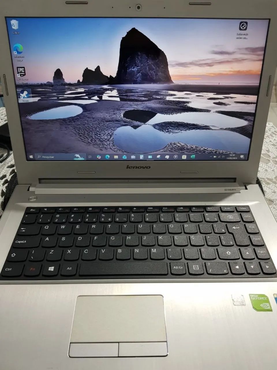 Notebook gamer 16GB de Ram, 2GB de placa de vídeo e processador I7, SSD de 220Gb. Windows 