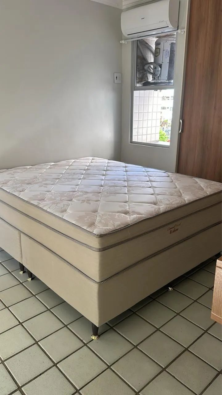 Cama queen 