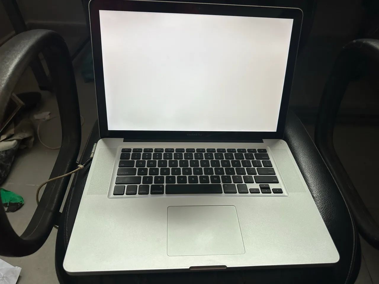 MacBook Pro 15 polegada modelo 2011 processador i7 atenção com defeito na placa de vídeo - Foto 4