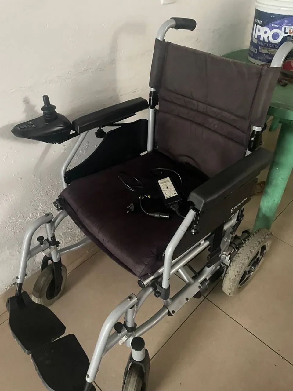Cadeira de rodas motorizada  - Foto 2