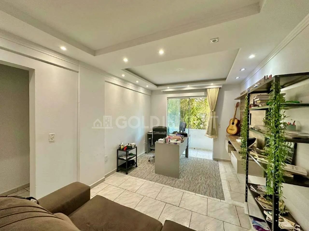 Apartamento 1 Suíte + 1 Quarto, no centro de Brusque.