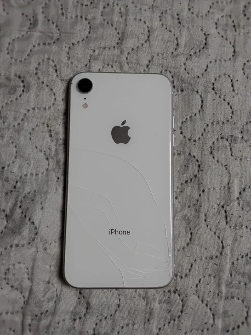 iPhone XR , 64g Branco  - Foto 2