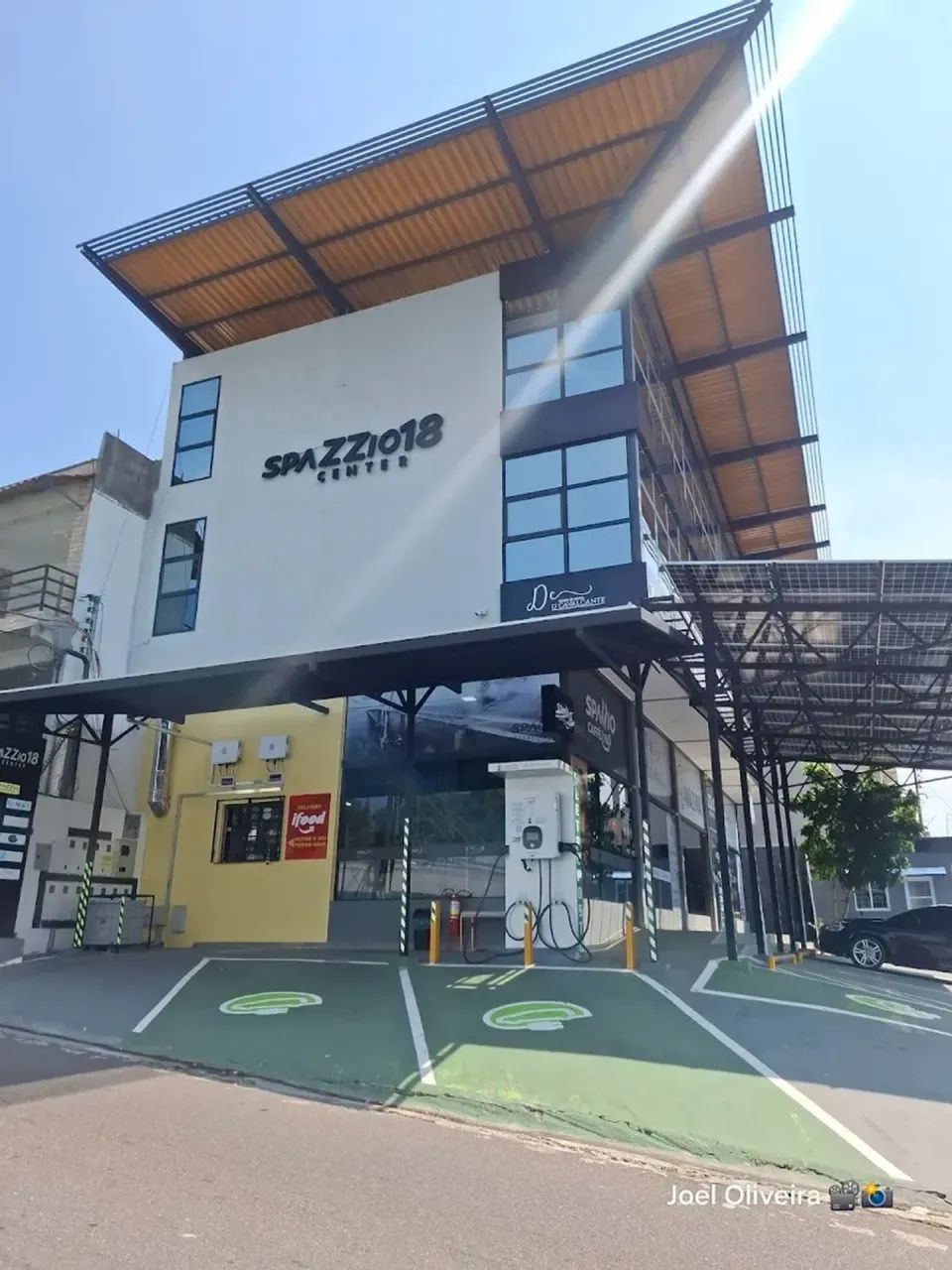 Alugo Sala Comercial com 30m2 na Spazzio Center.