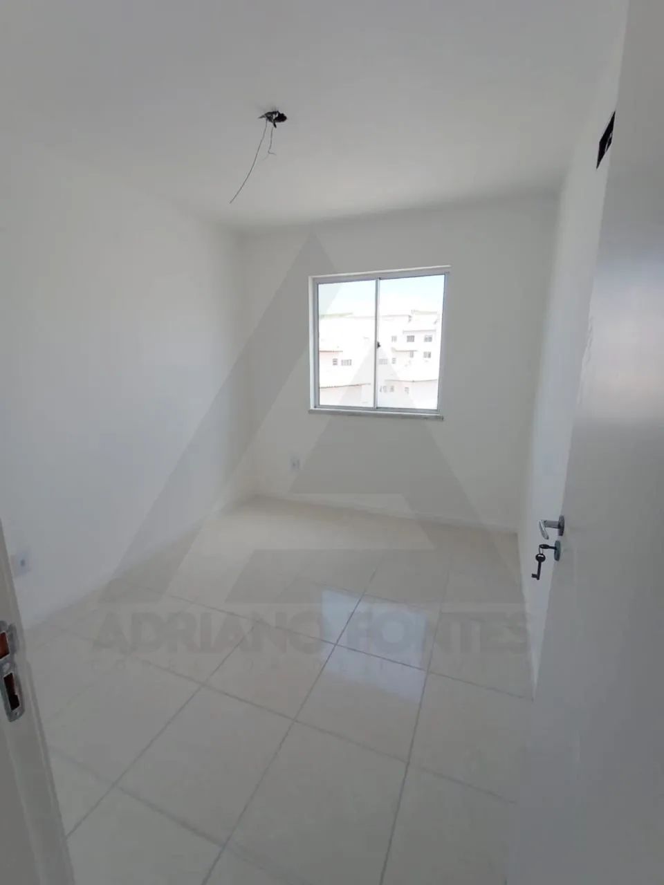 Apartamento 2/4 Em Condomínio 