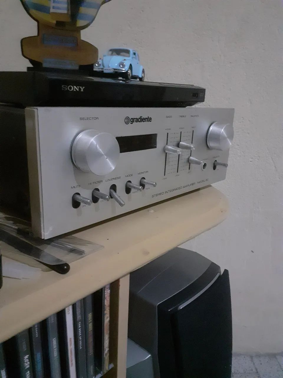 Receiver Gradiente Model 80 com defeito na saída de som