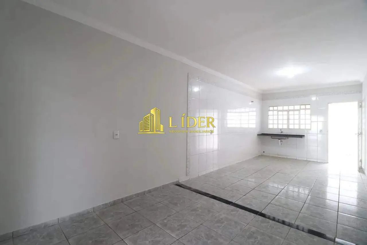 CASA BEM ESPAÇOSA NO JARDIM EUROPA - Foto 5