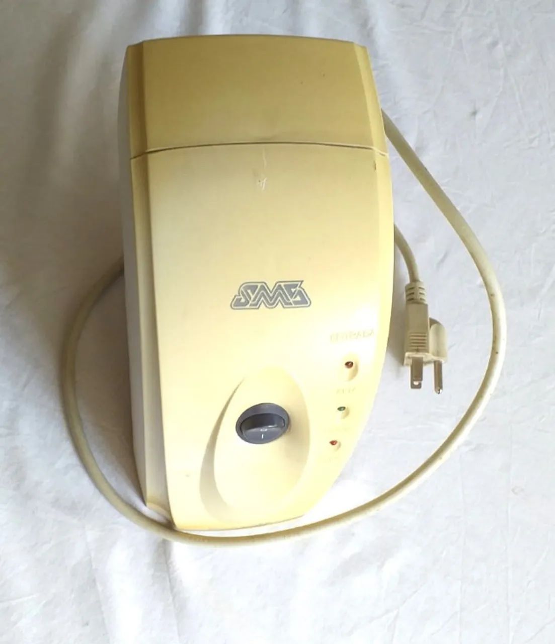 Estabilizador "no breaker" 110/220 marca SMS modelo Revolution II, usado em ótimo estado - Foto 4