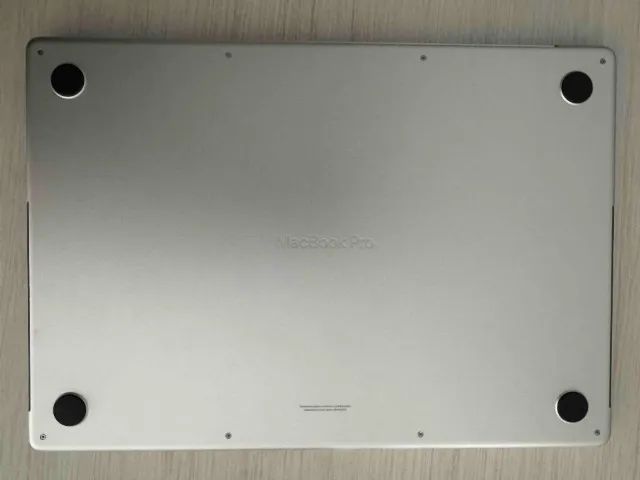 Macbook Pro 16'' M4 Pro 14cpu 20gpu 48gb Ram 512gb Ssd Prata - Foto 3