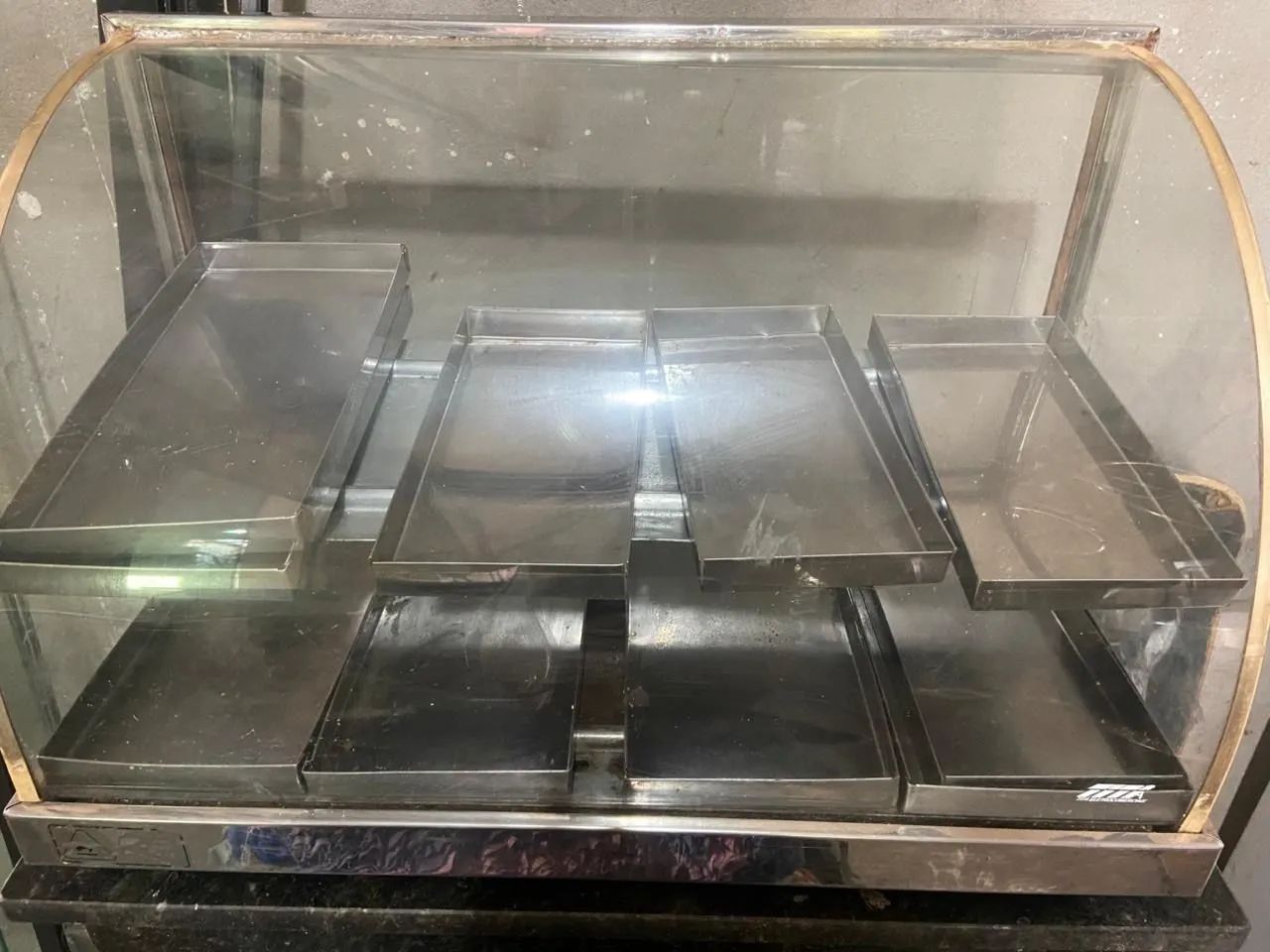 Vendo mobiliário para lanchonete - Foto 2