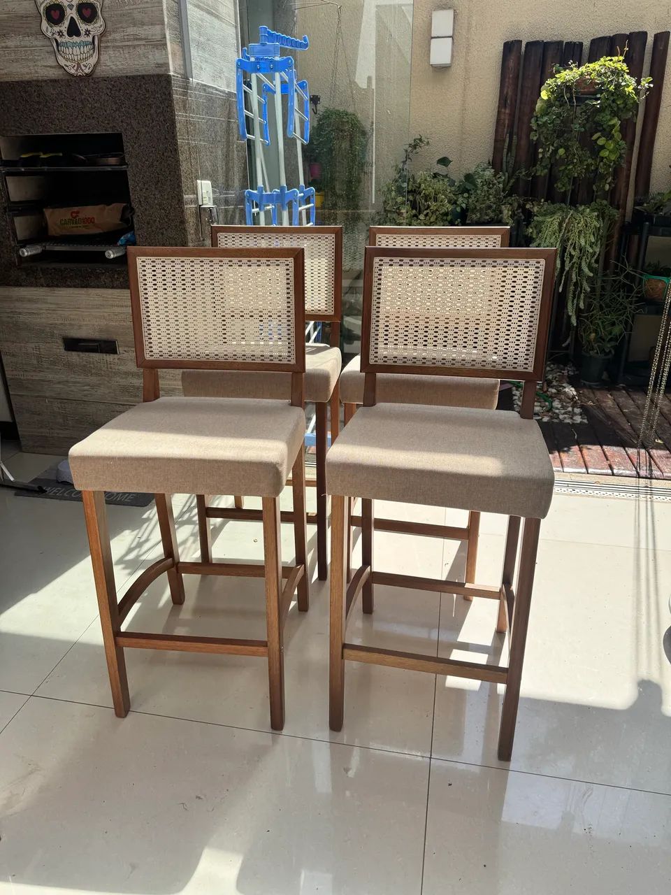 Banquetas novas