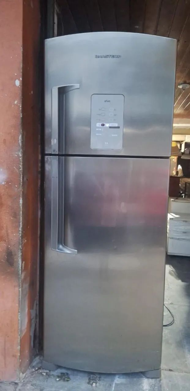 Geladeira Duplex em bom estado e funcionando  