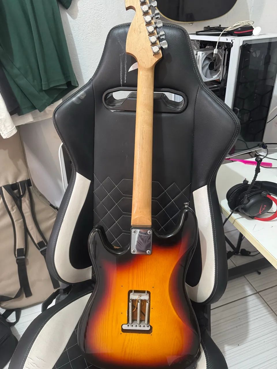 GUITARRA STRATO UPGRADES - Foto 2