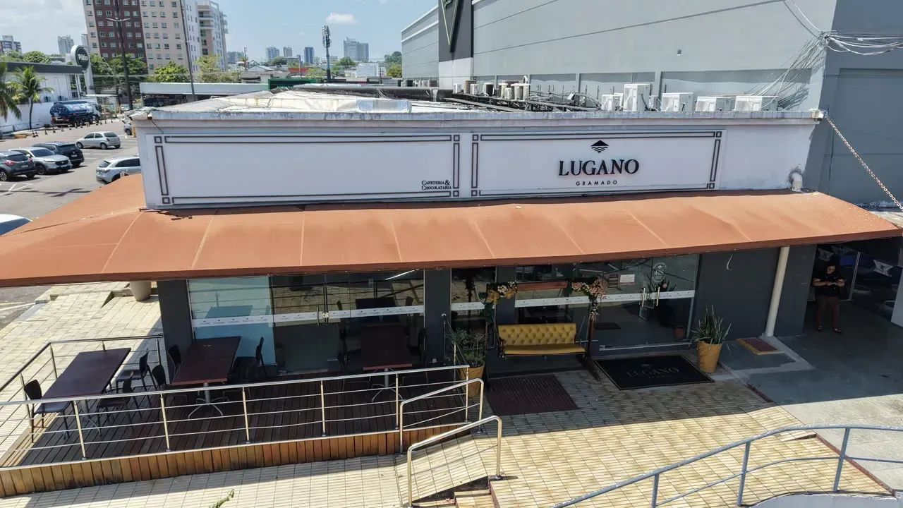 LUGANO CAFETERIA E CHOCOLATARIA  VENDE-SE COMPLETA!