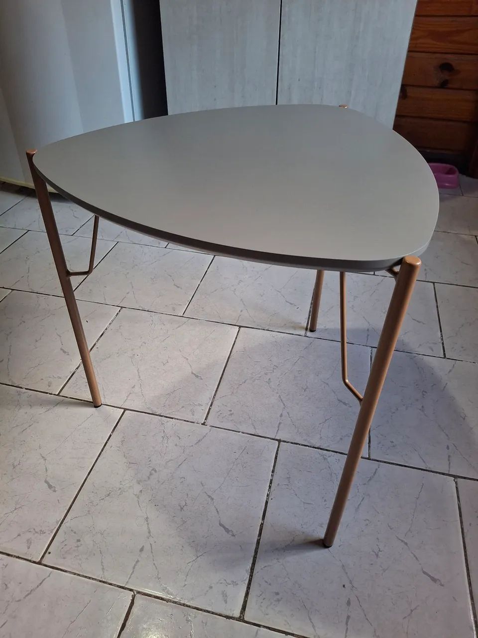 Mesa Lateral Tampo MDF C/ Base em Metal - Foto 3