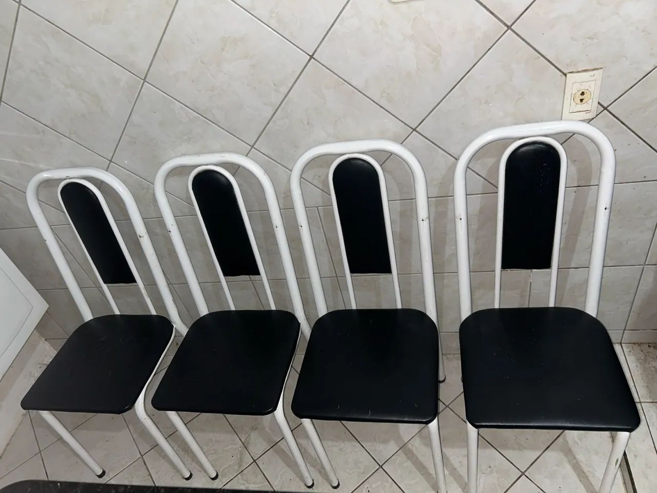 Cadeiras para mesa 4 unidades
