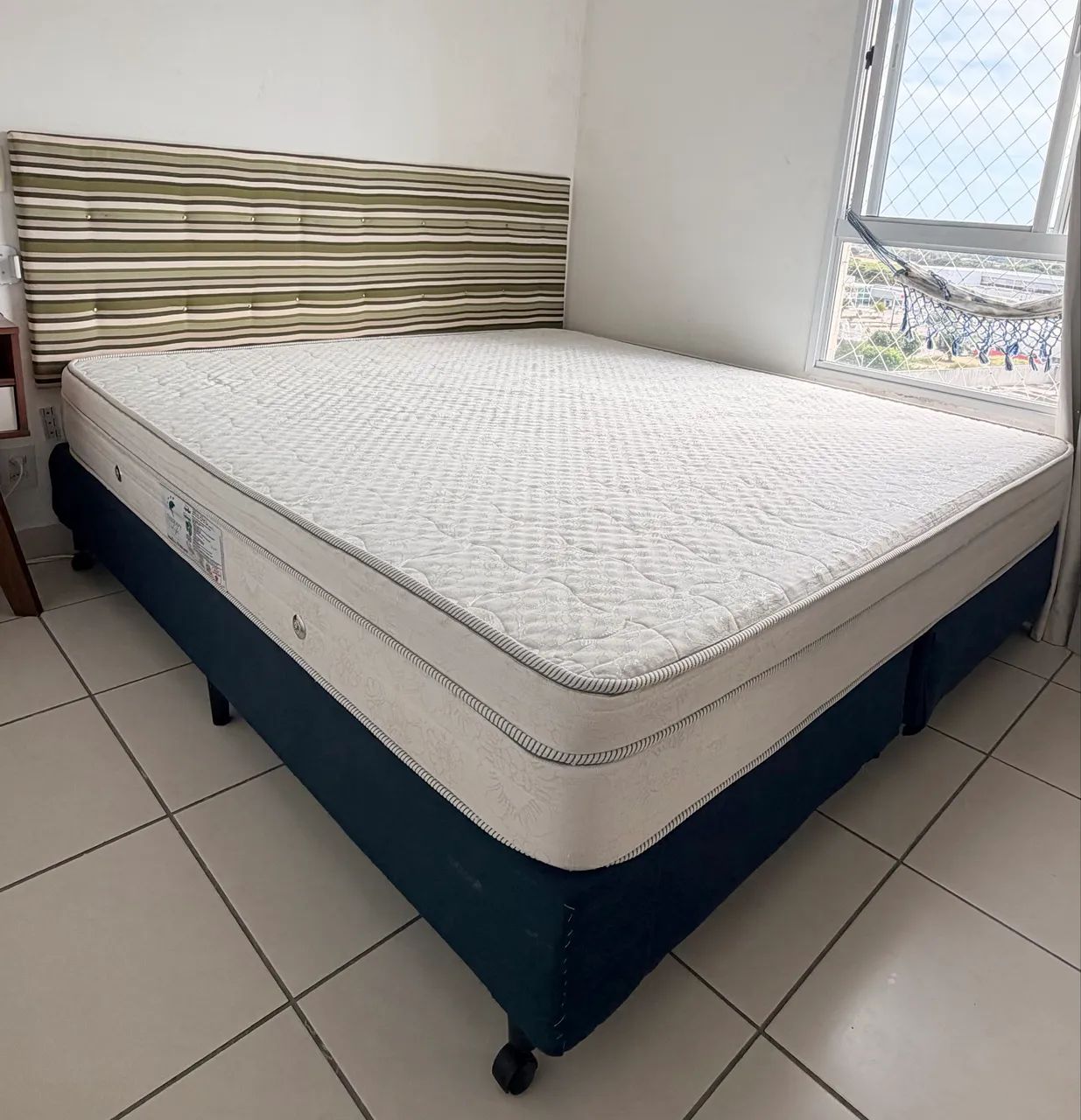CAMA SUPER KING MASSAGEADORA