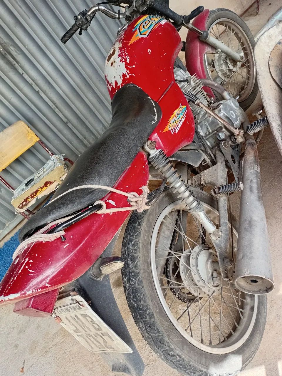 Vendo uma moto 