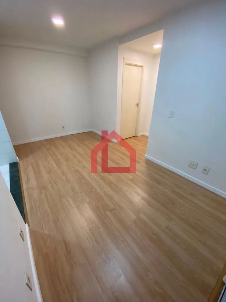Dez Nova Iguaçu, 2 quartos com varanda e vaga. Piso Laminado e lazer completo. - Foto 2