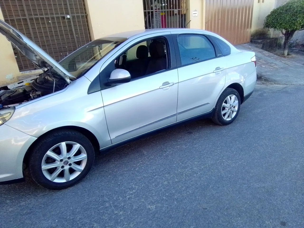 Fiat Grand Siena Grand Siena ATTRAC. 1.4 EVO F.Flex 8V 2013