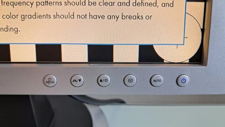 Monitor LCD 15" Samsung 540n em perfeito estado - Foto 5