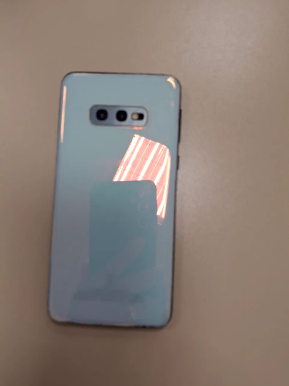 Galaxy S10e