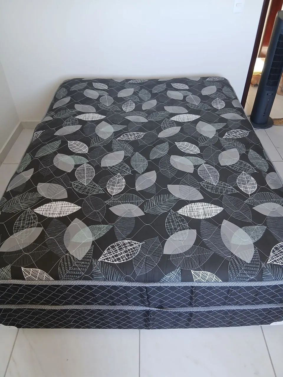 Cama de Casal Conjugada + 2 Armários Multiuso R$ 400,00