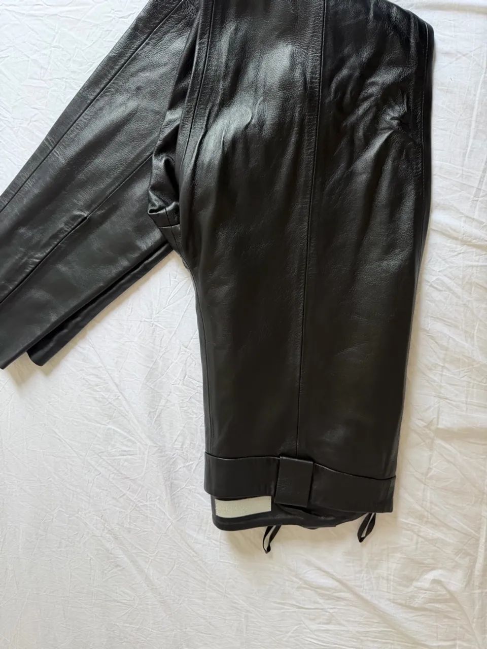 Calça 42/44 couro legítimo nunca usada  - Foto 2