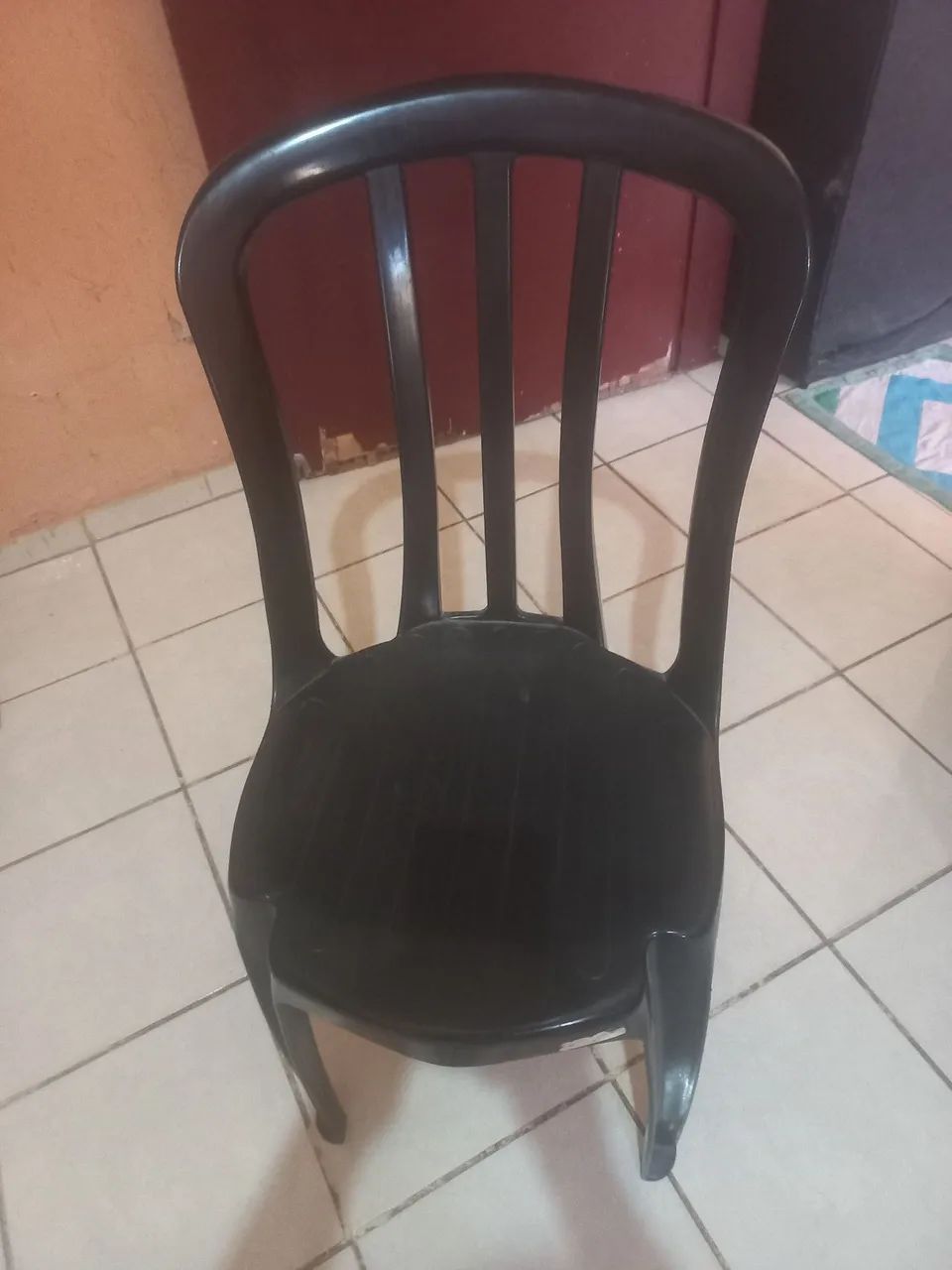 Cadeira de plástico  - Foto 2