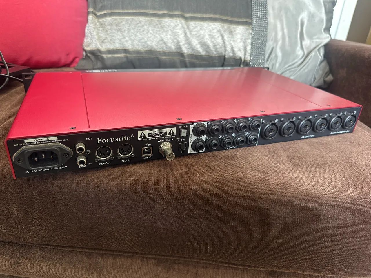 Focusrite 18i20 Interface de Áudio - Foto 4