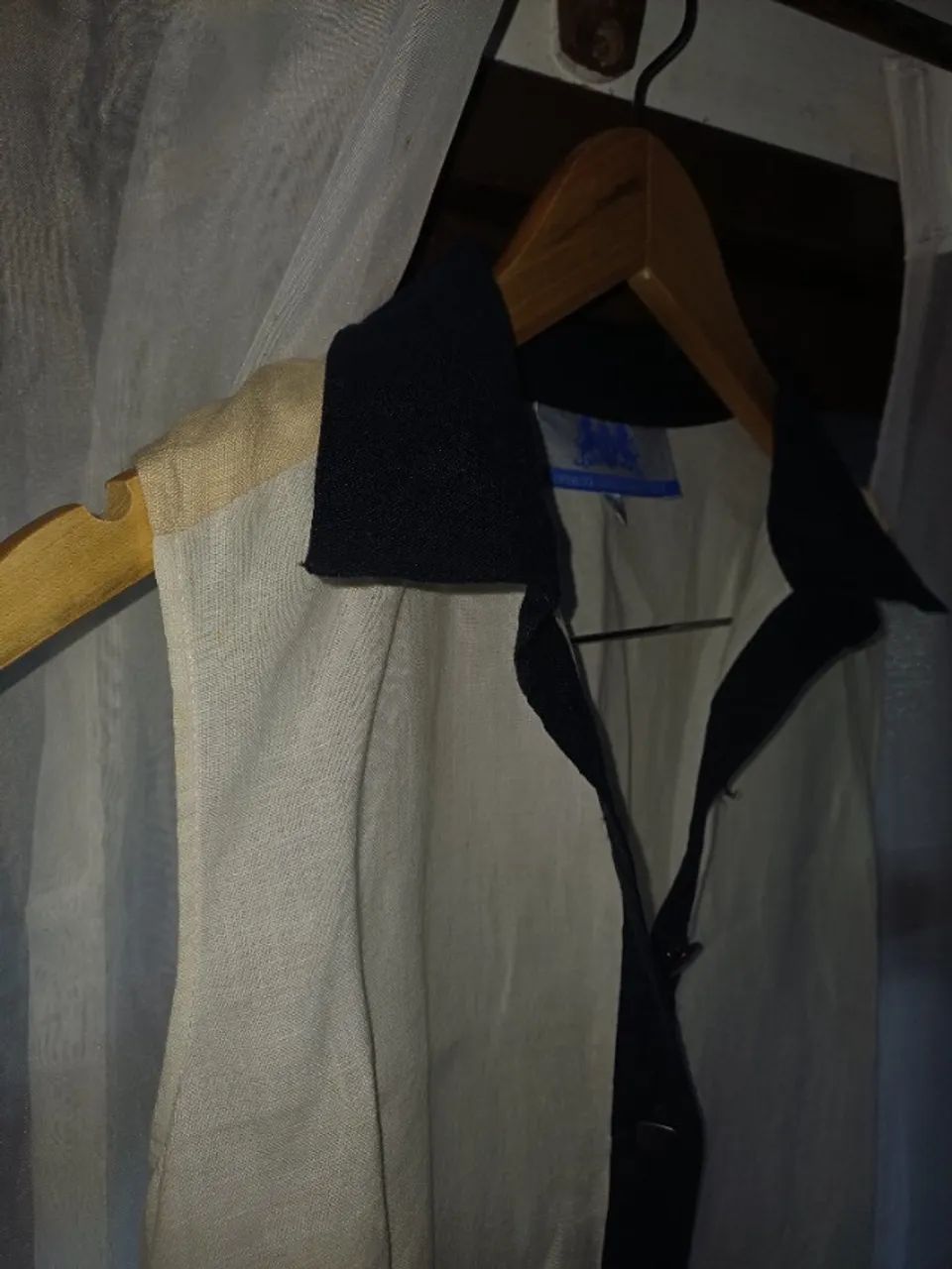 Vestido Off white com azul marinho - Foto 2