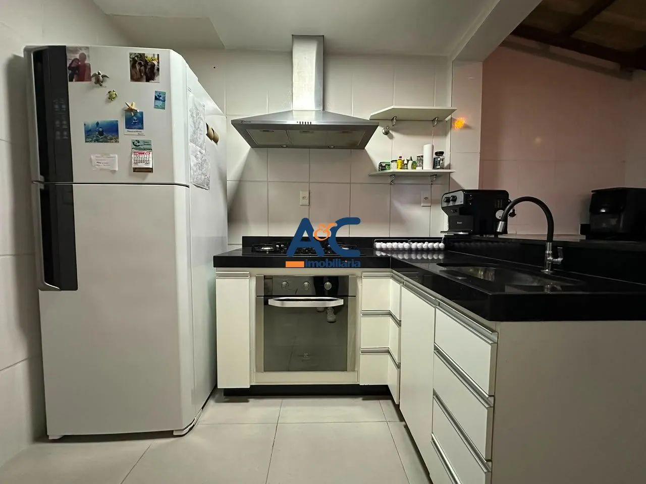 Casa geminada 02 quartos no bairro Nacional - Foto 4