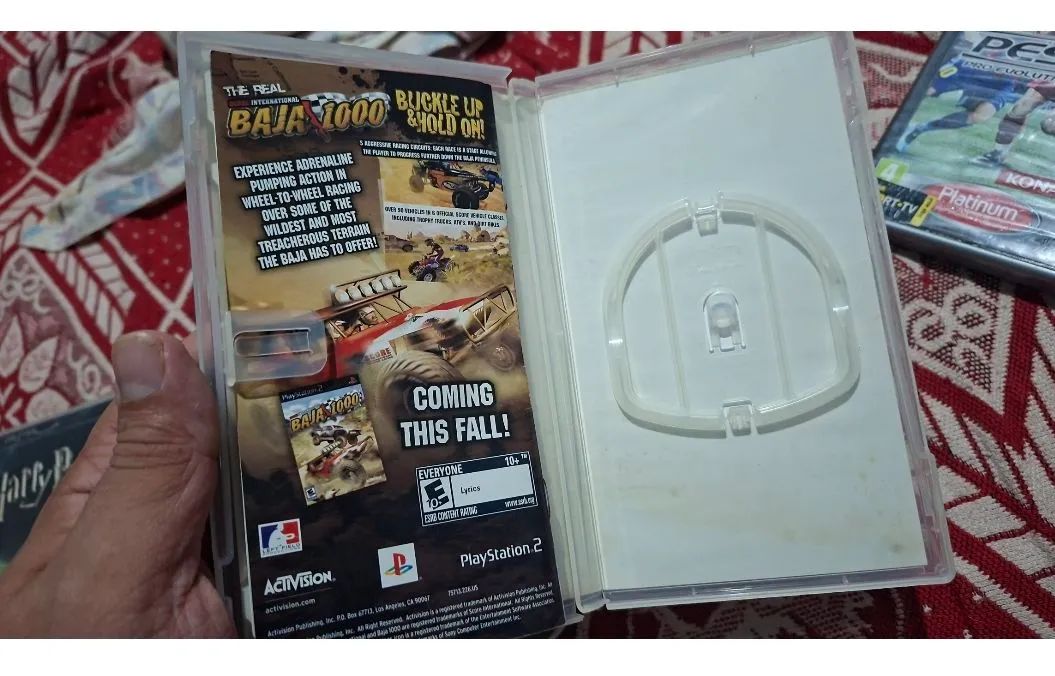 Lote item de Psp 4 jogos e 2 capas - Foto 5