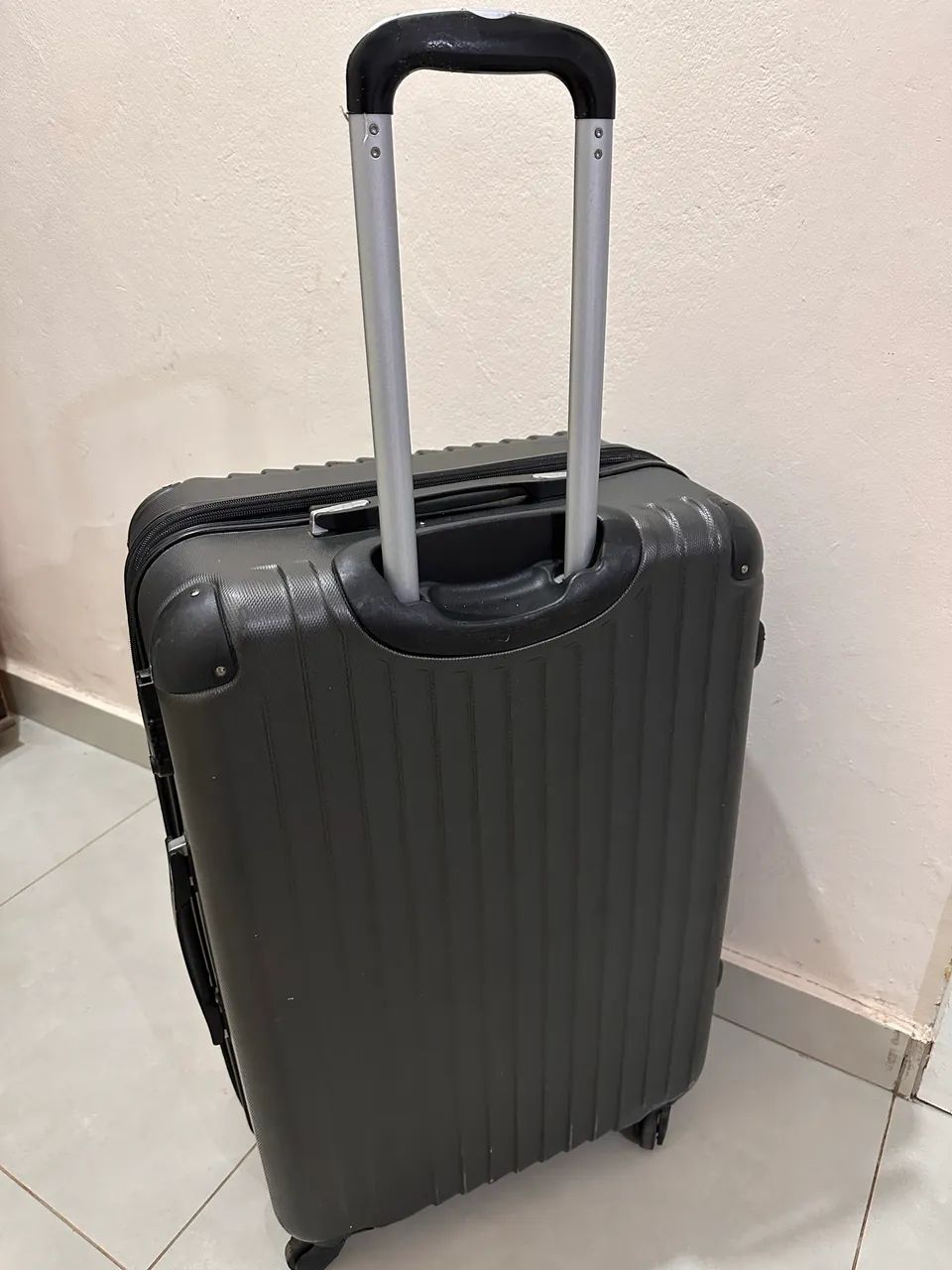 Mala de viagem rígida grande - Foto 4
